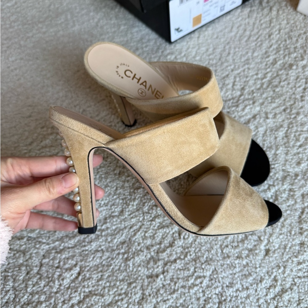 CHANEL  Beige Heels